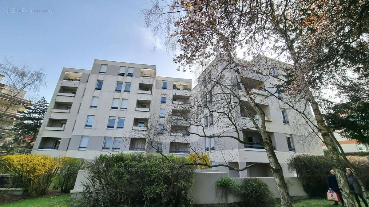 Appartement à VILLEMOMBLE