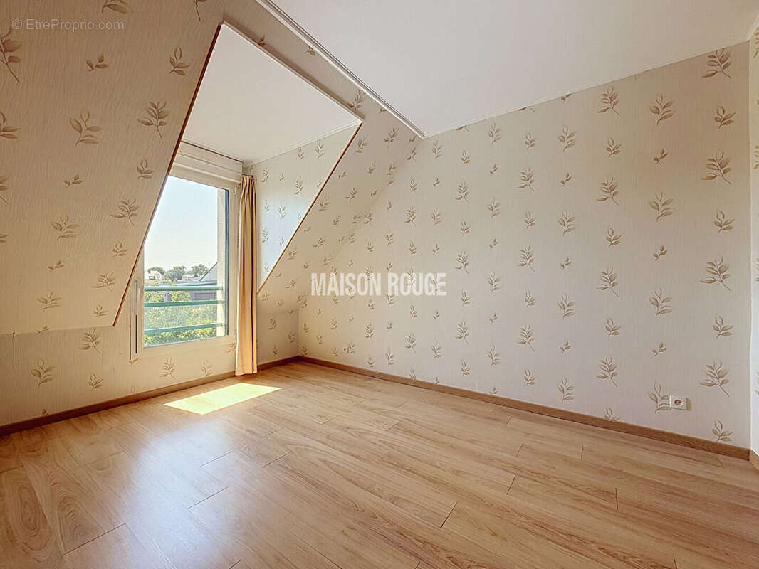 Grande maison familiale à Hénanbihen. - photo 13