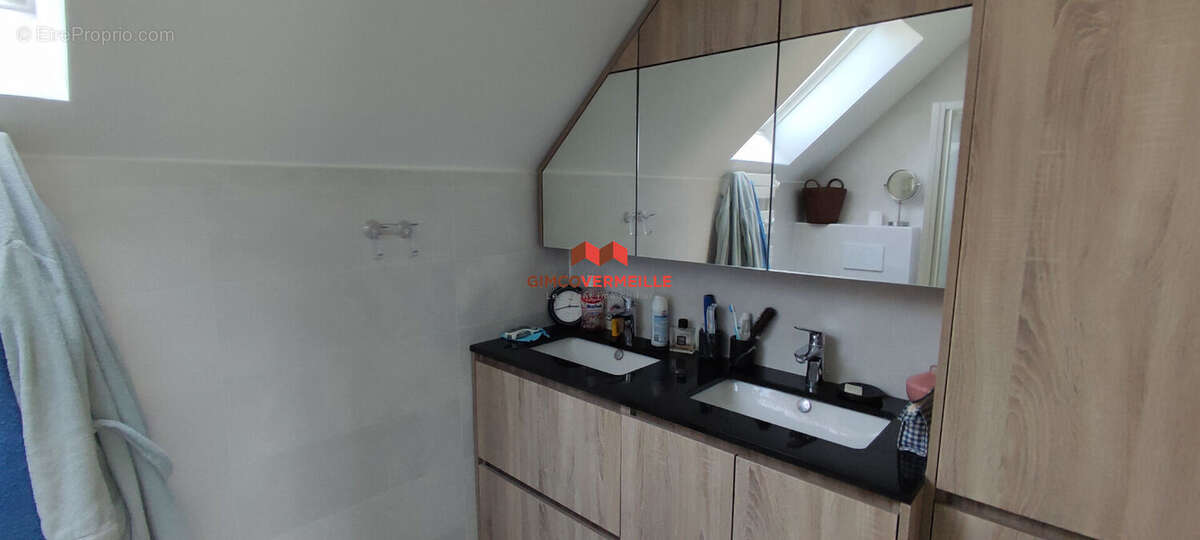 Maison à LA CELLE-SAINT-CLOUD