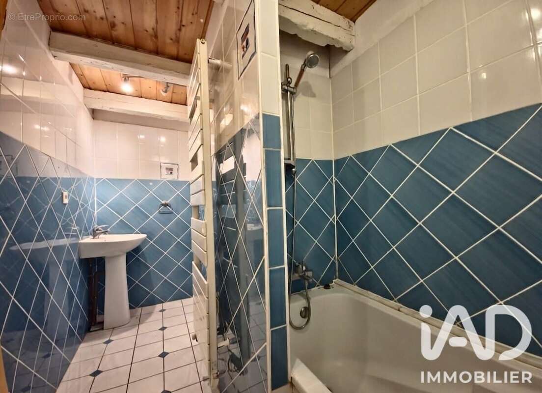 Maison 161 m² à Feigeres  - photo 8