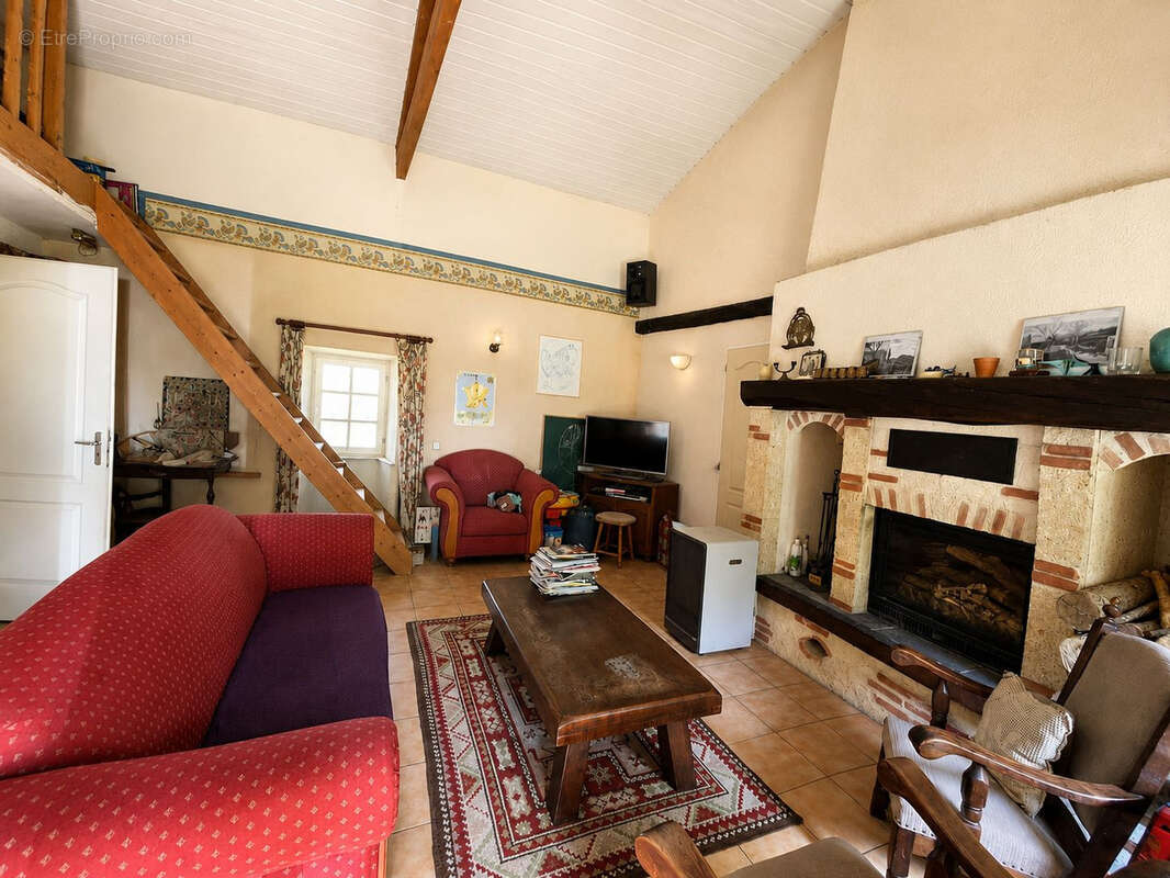 Maison à VALEILLES