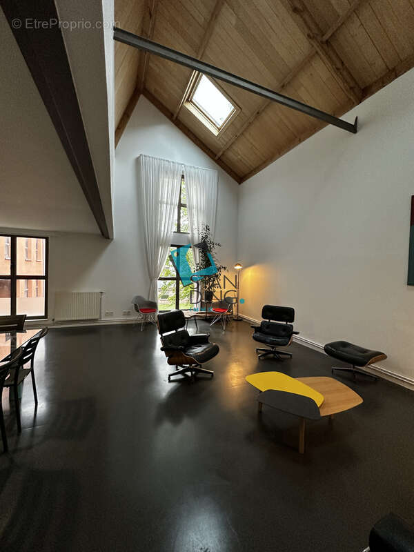 À Vendre : Duplex de Caractère au Cœur du Vieux-Lille - photo 4
