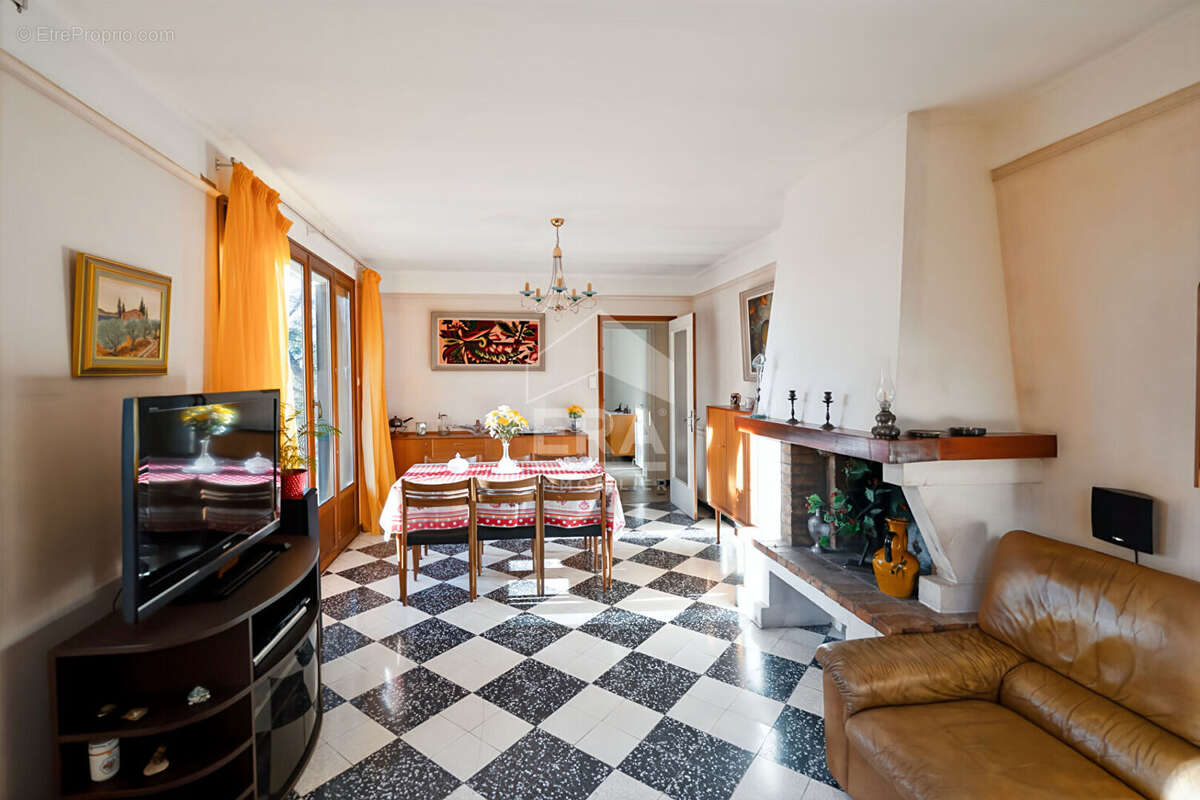 Maison à BOUC-BEL-AIR