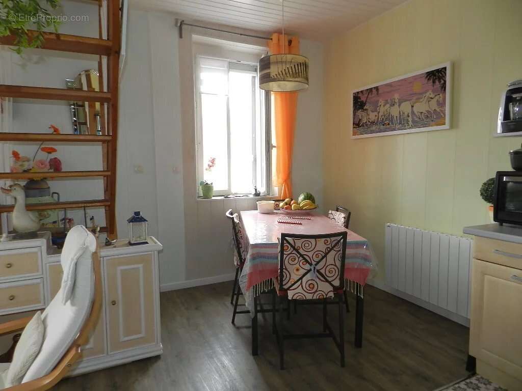 Appartement à SAINT-PIERRE-SUR-DIVES