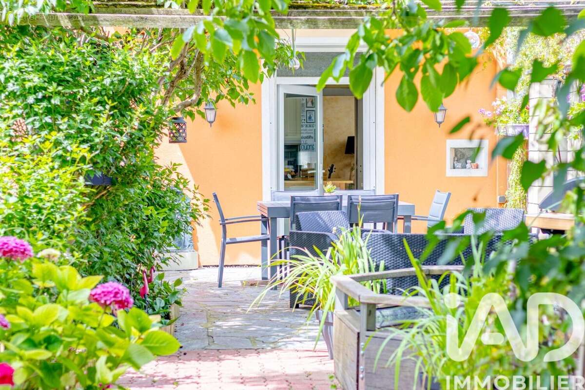 Photo 2 - Maison à VILLENEUVE-SAINT-GEORGES