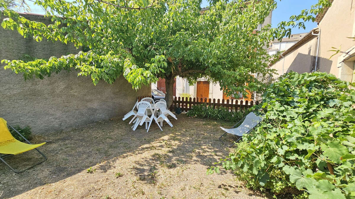 Maison 130 m² à Thezan-Les-Beziers  - photo 2