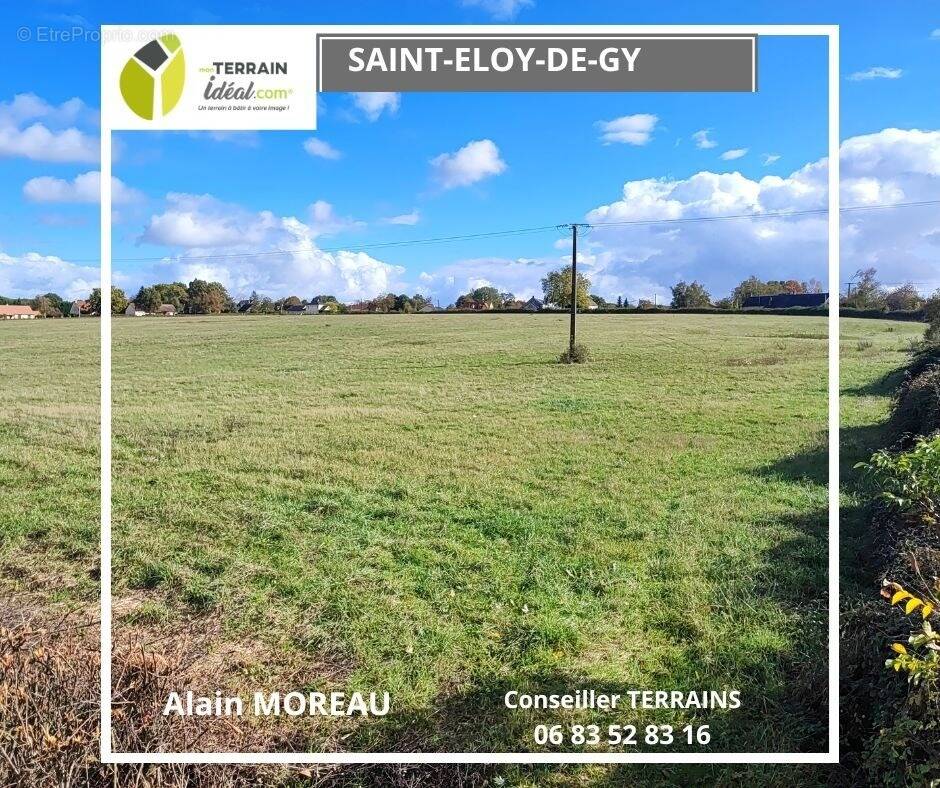 Terrain à SAINT-ELOY-DE-GY