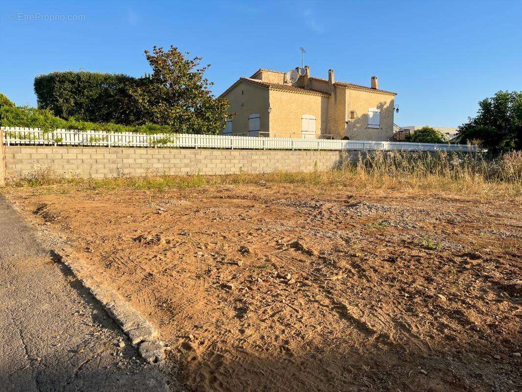Vente terrain constructible à Marseillan d'environ 283m² non viabilisé - photo 2