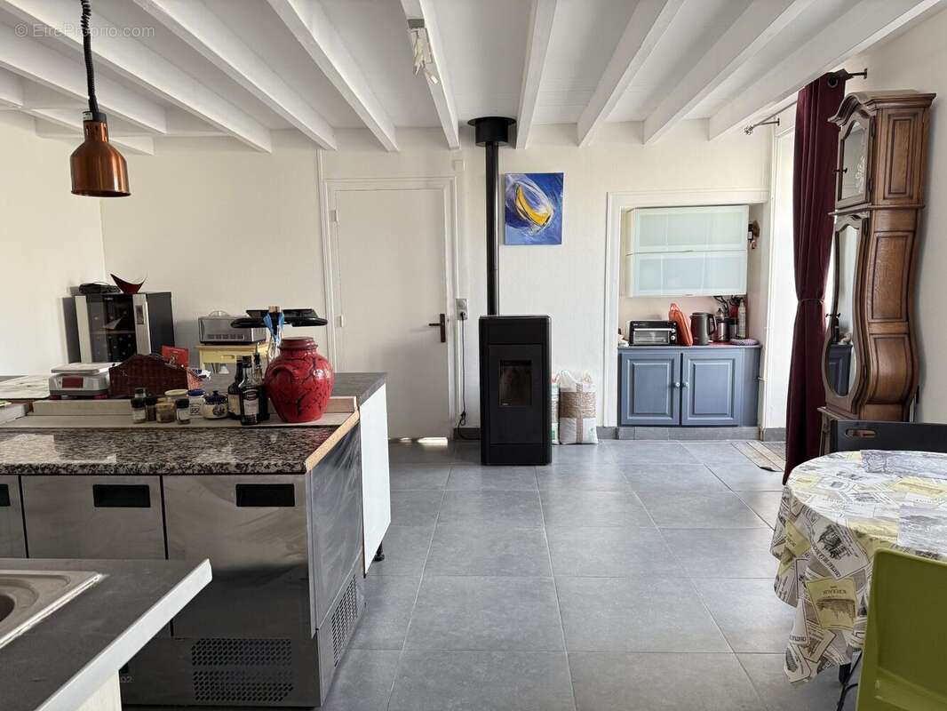 Maison à MORTAGNE-SUR-GIRONDE