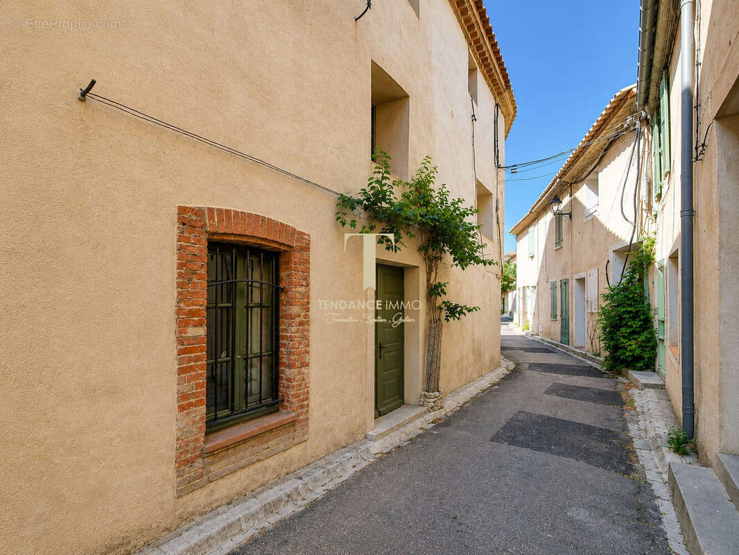 Maison 99 m² à Bages  - photo 2