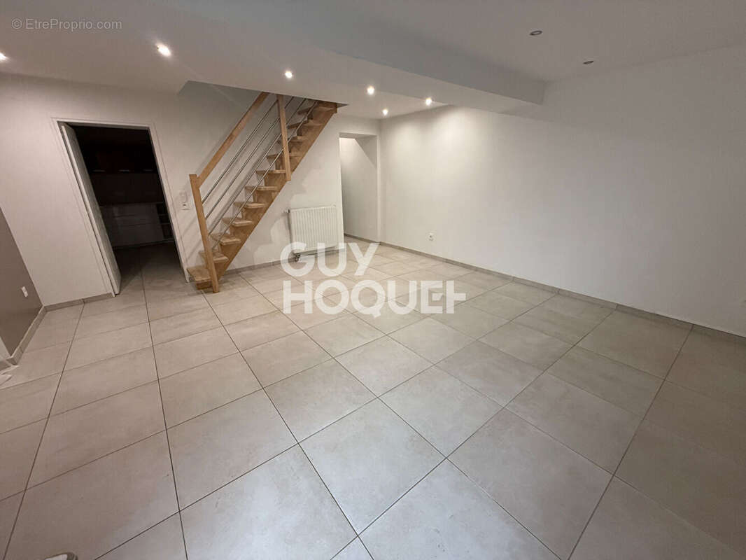 Maison à MORET-SUR-LOING