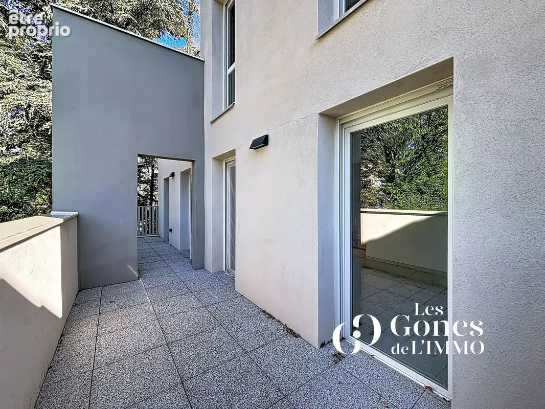 CRAPONNE   Un duplex familial de 102 m2 avec 3 chambres et deux terrasses - photo 6