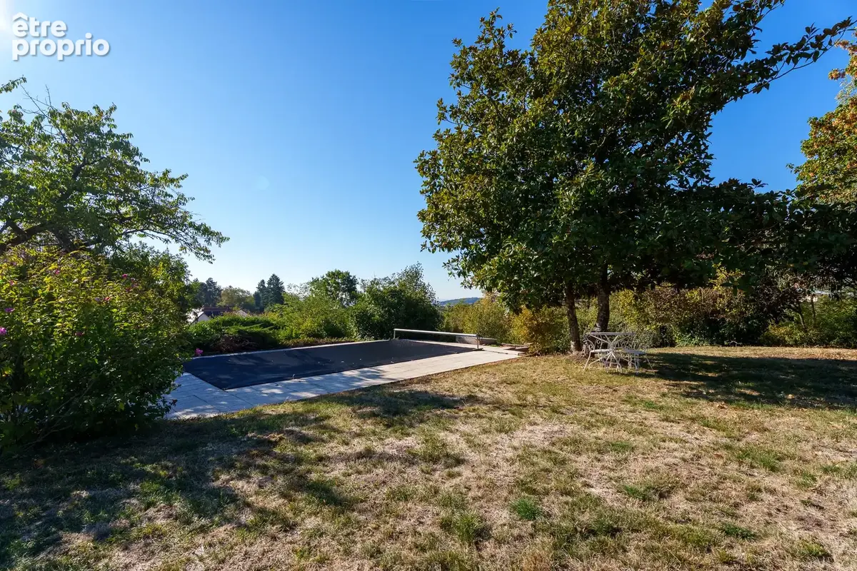 Maison familiale T6 de 152 m2 sur 1850 m2 de terrain - photo 13