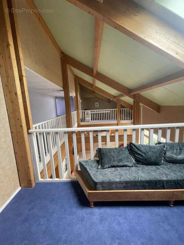 Photo 6 - Commerce à MONTIERCHAUME