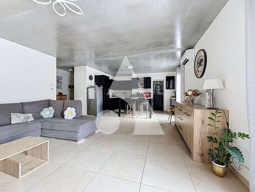 Appartement à TALLARD
