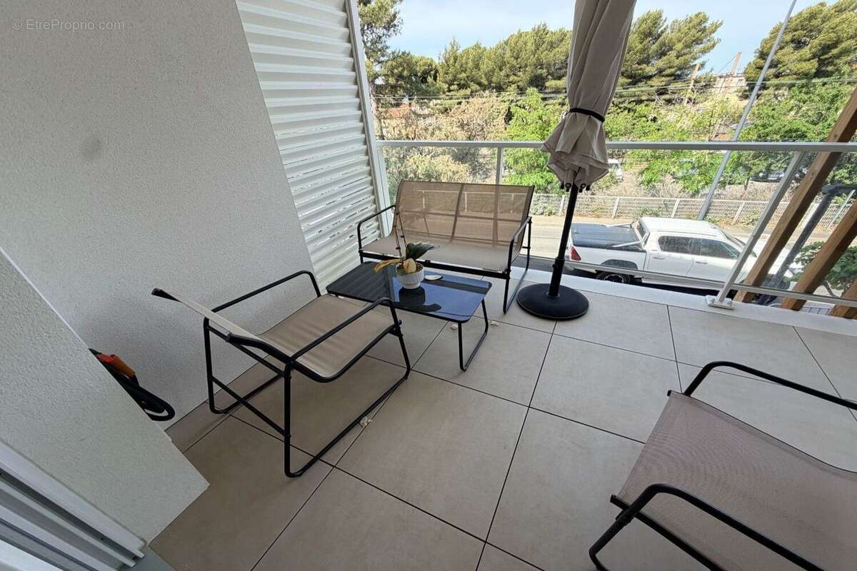 Appartement à ROGNAC