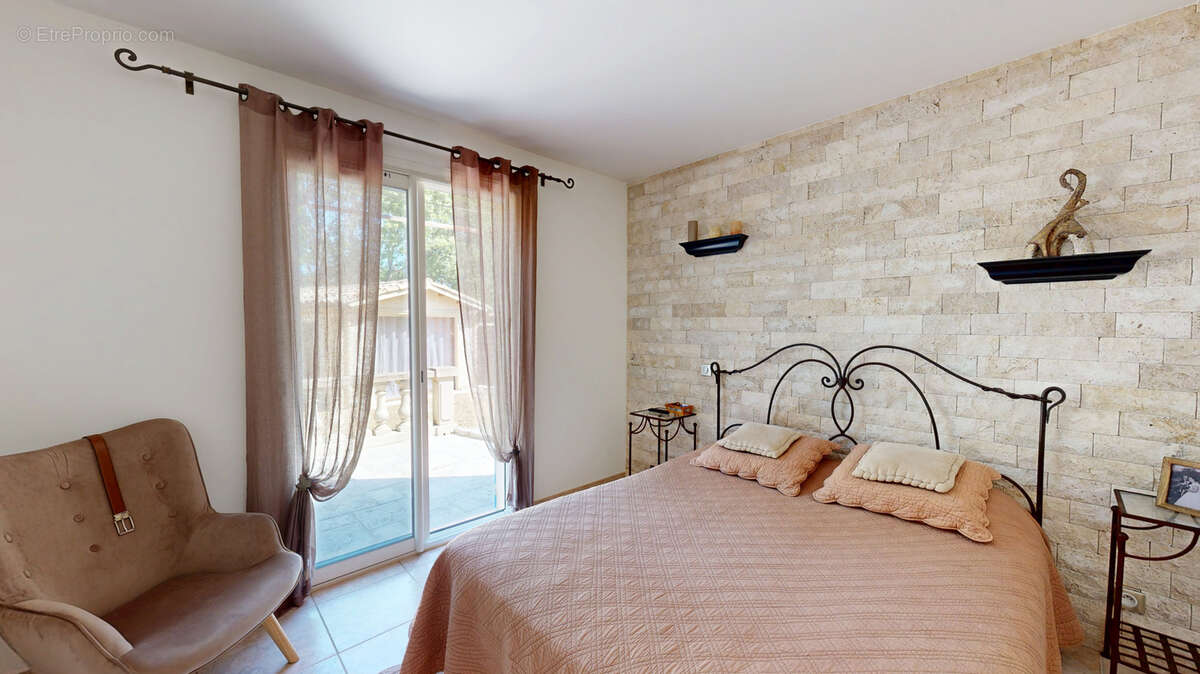 Maison à VALENSOLE