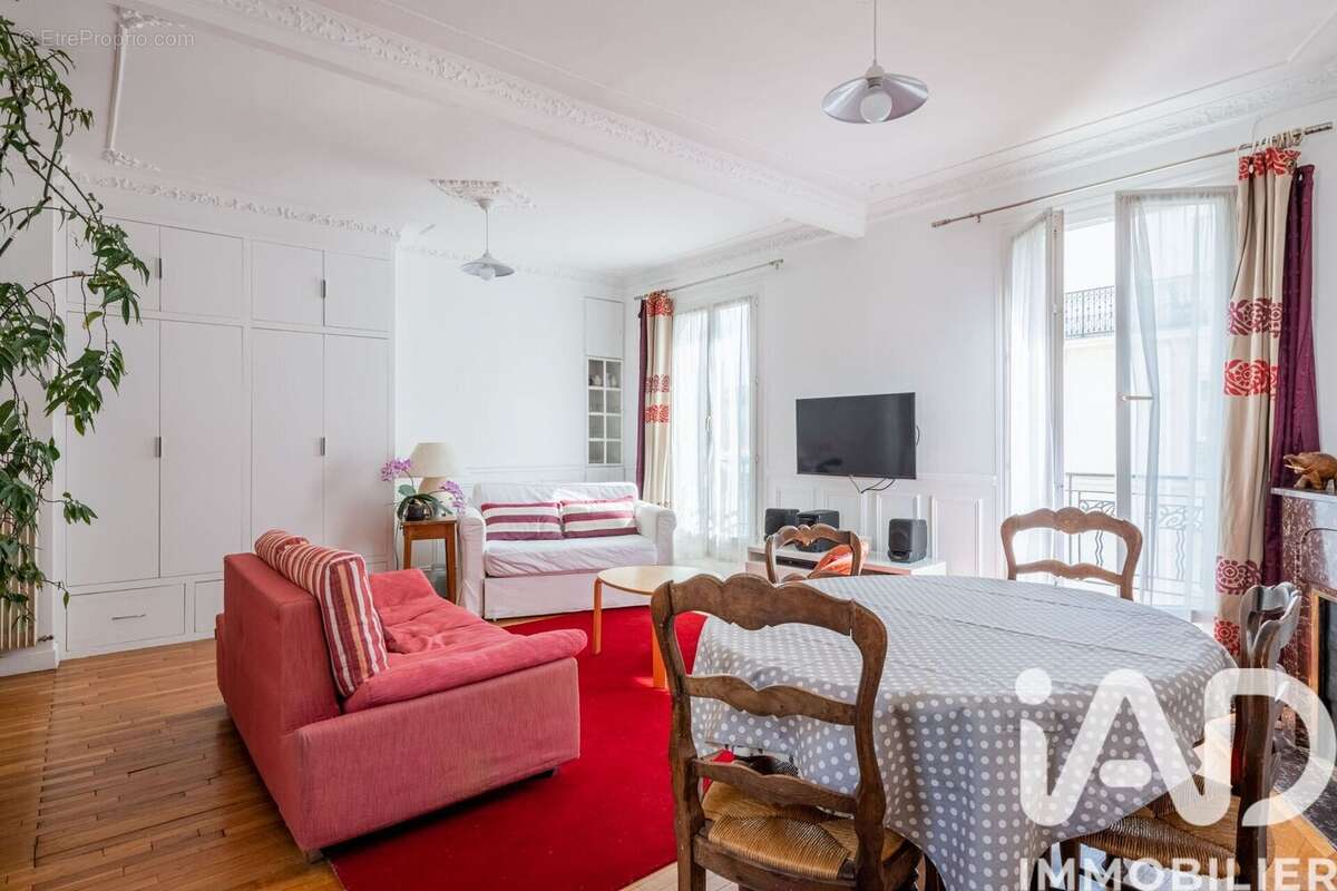Photo 3 - Appartement à PARIS-15E
