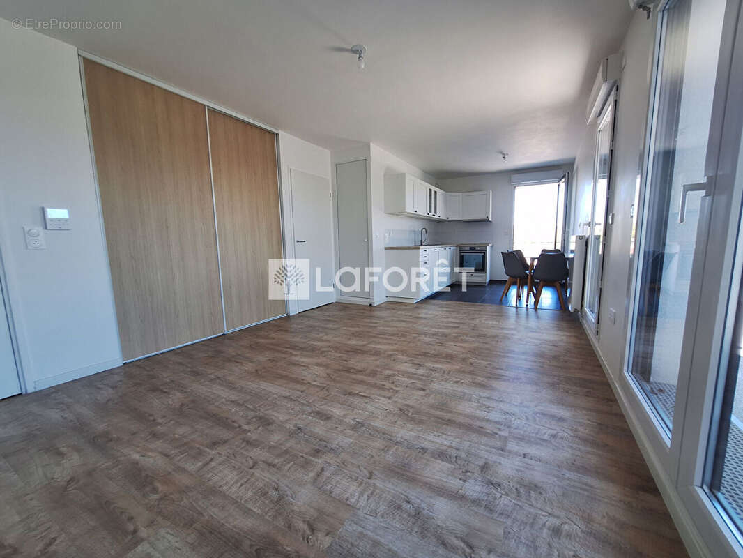 Appartement à VERNEUIL-SUR-SEINE