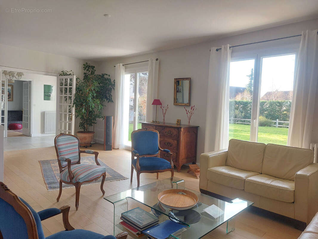 Maison à SAINT-DOULCHARD