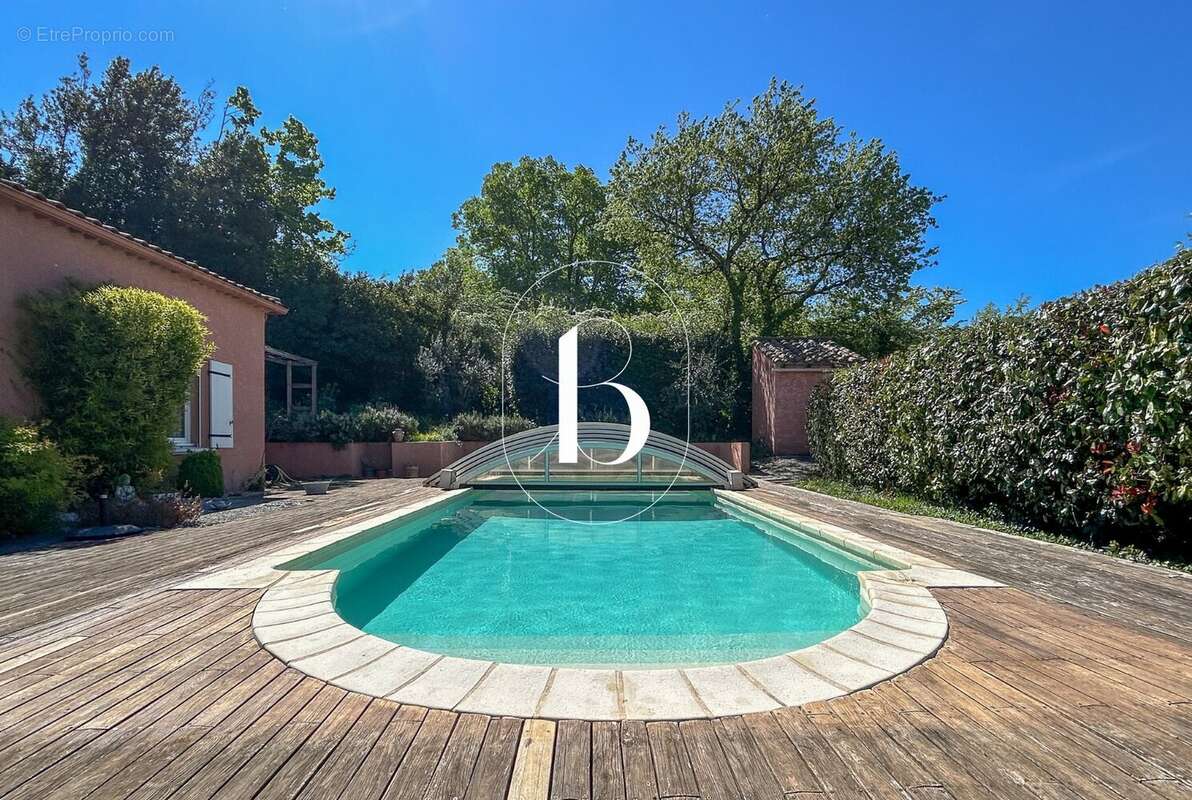 Maison 136 m² à Barjac  - photo 2