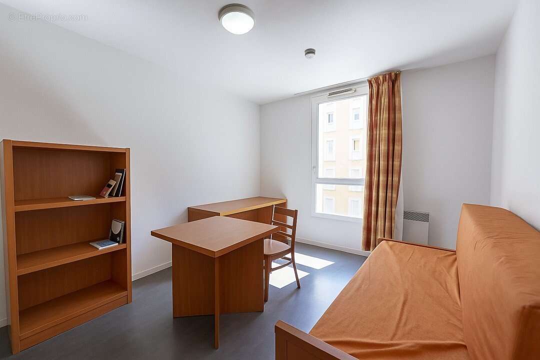 INVESTISSEMENT LOCATIF  Ivry-sur-Seine  Résidence Étudiante Le Kléber  5,68 % de rentabilité - photo 2
