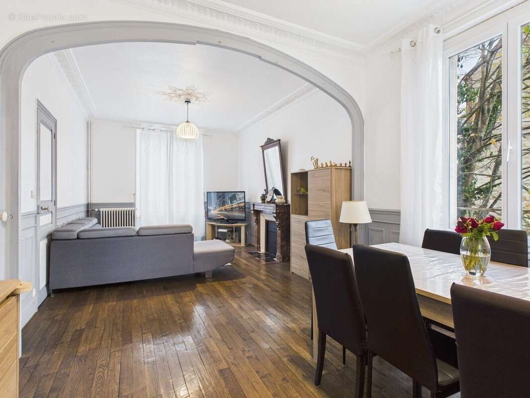 Maison à ROMILLY-SUR-SEINE