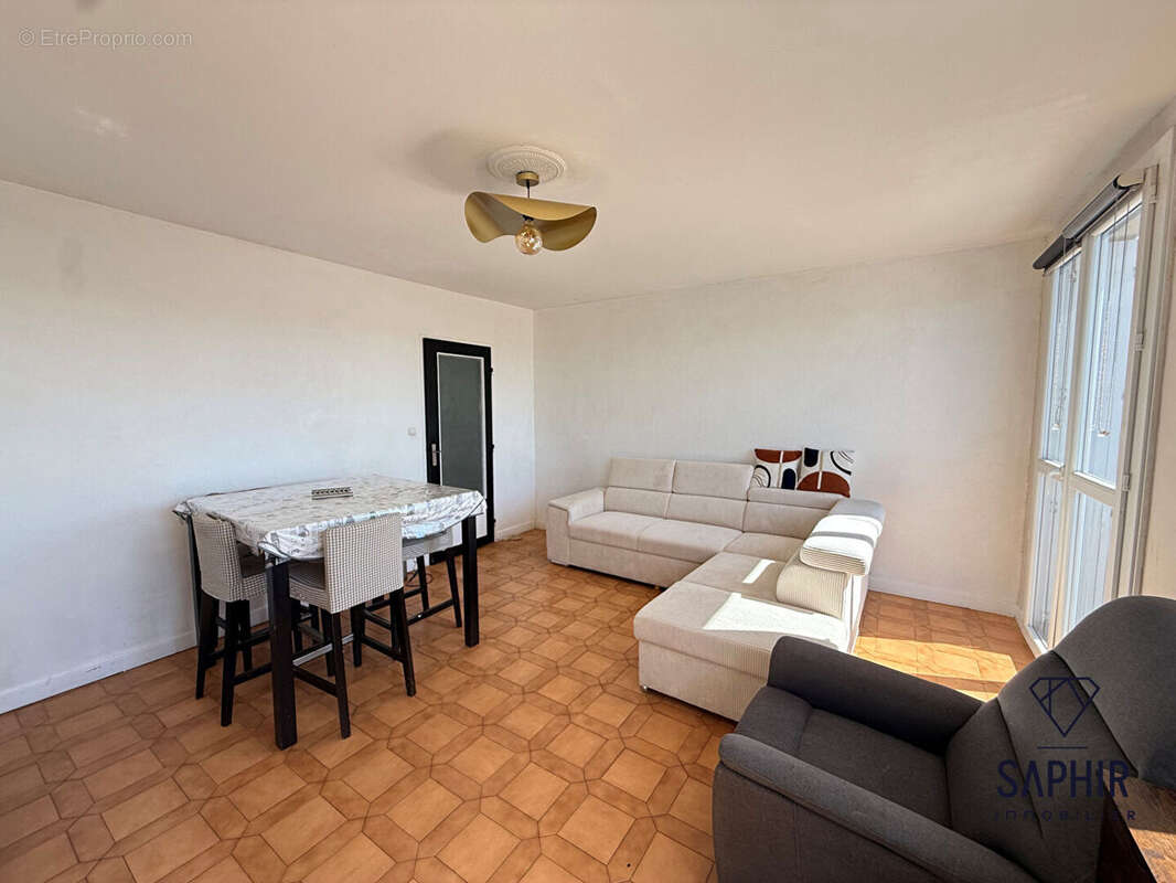 Appartement 3 pièces à vendre à Colomiers - Dernier étage avec balcon - photo 2
