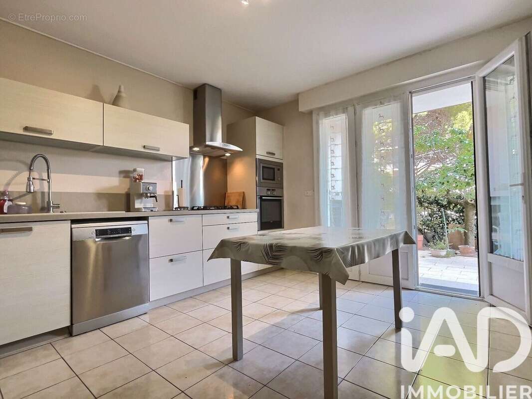 Photo 2 - Appartement à ARLES