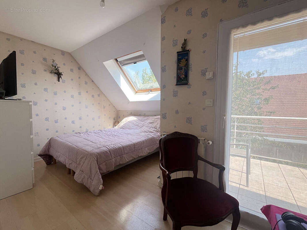 Maison Lescar 5 pièce(s) 135 m2 sur 700m² - photo 9