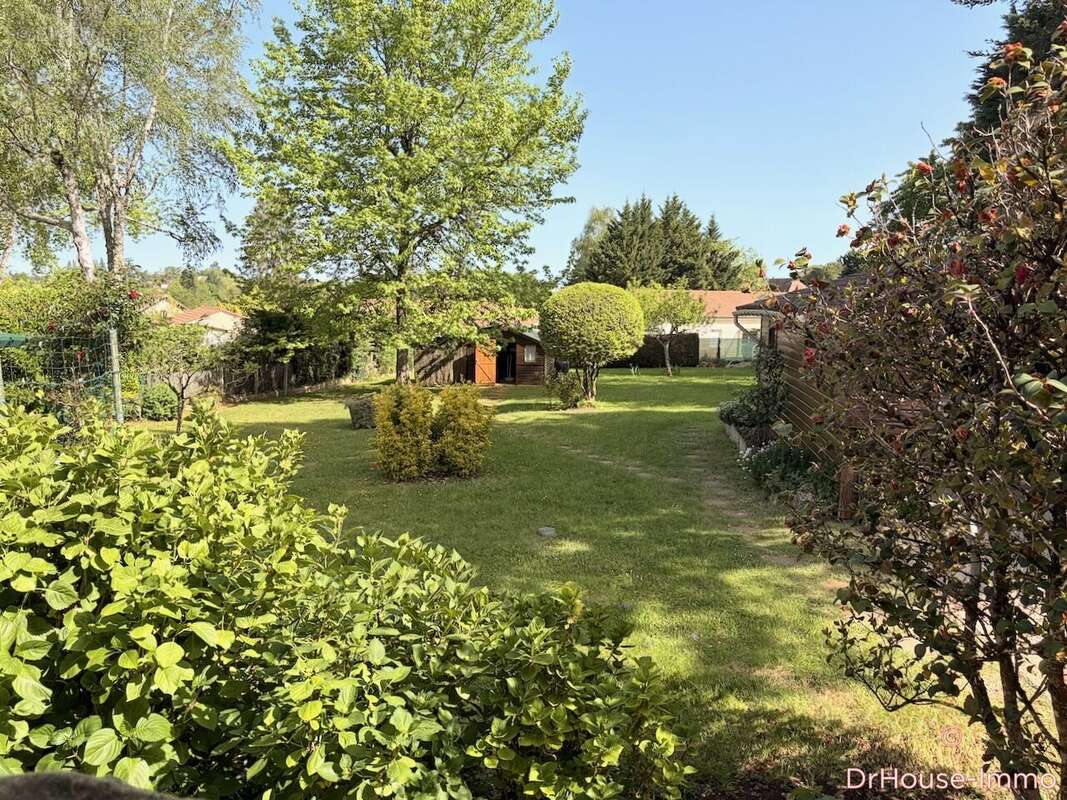 Maison à ROUFFIGNAC-SAINT-CERNIN-DE-REILHAC