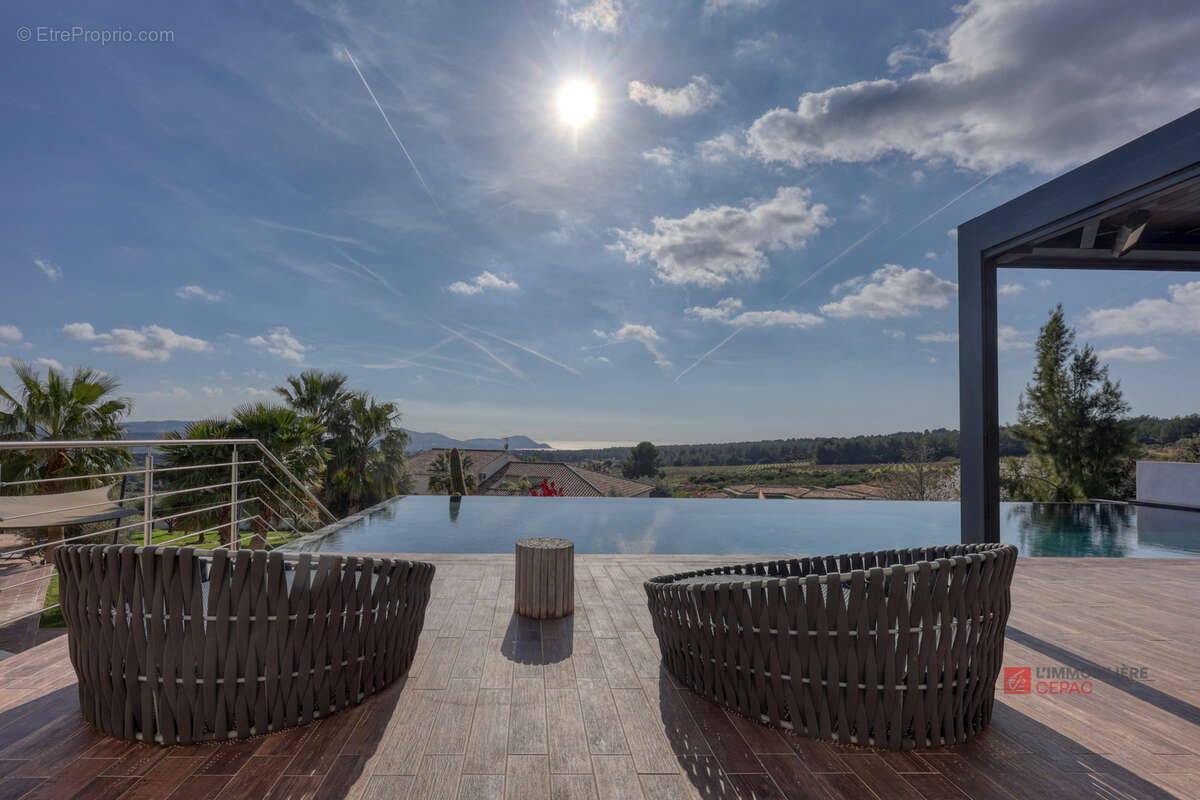 Maison à LA CADIERE-D'AZUR