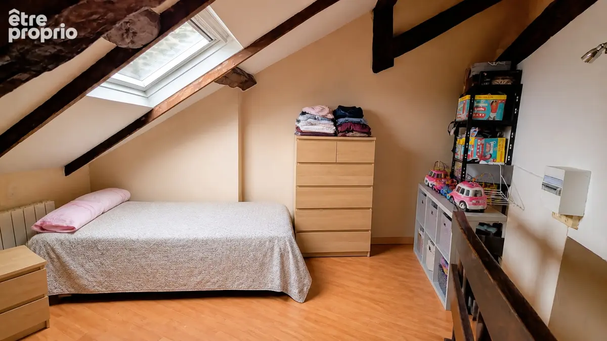 Appartement T1 bis  en duplex  de 27.82 m²  vendu loué  - DOL DE BRETAGNE CENTRE - photo 8