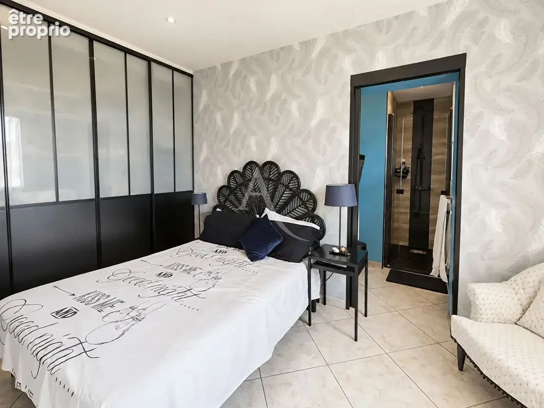 Maison Coueron avec grand garage et terrain - photo 8