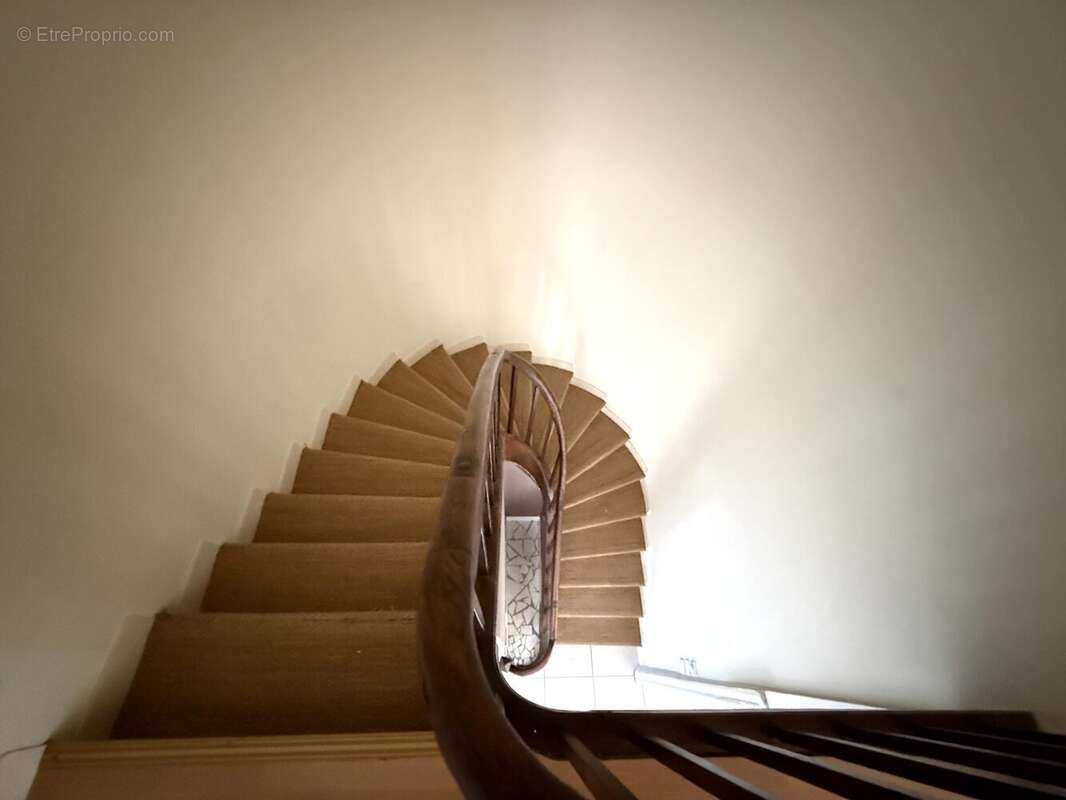 Appartement à CARBONNE