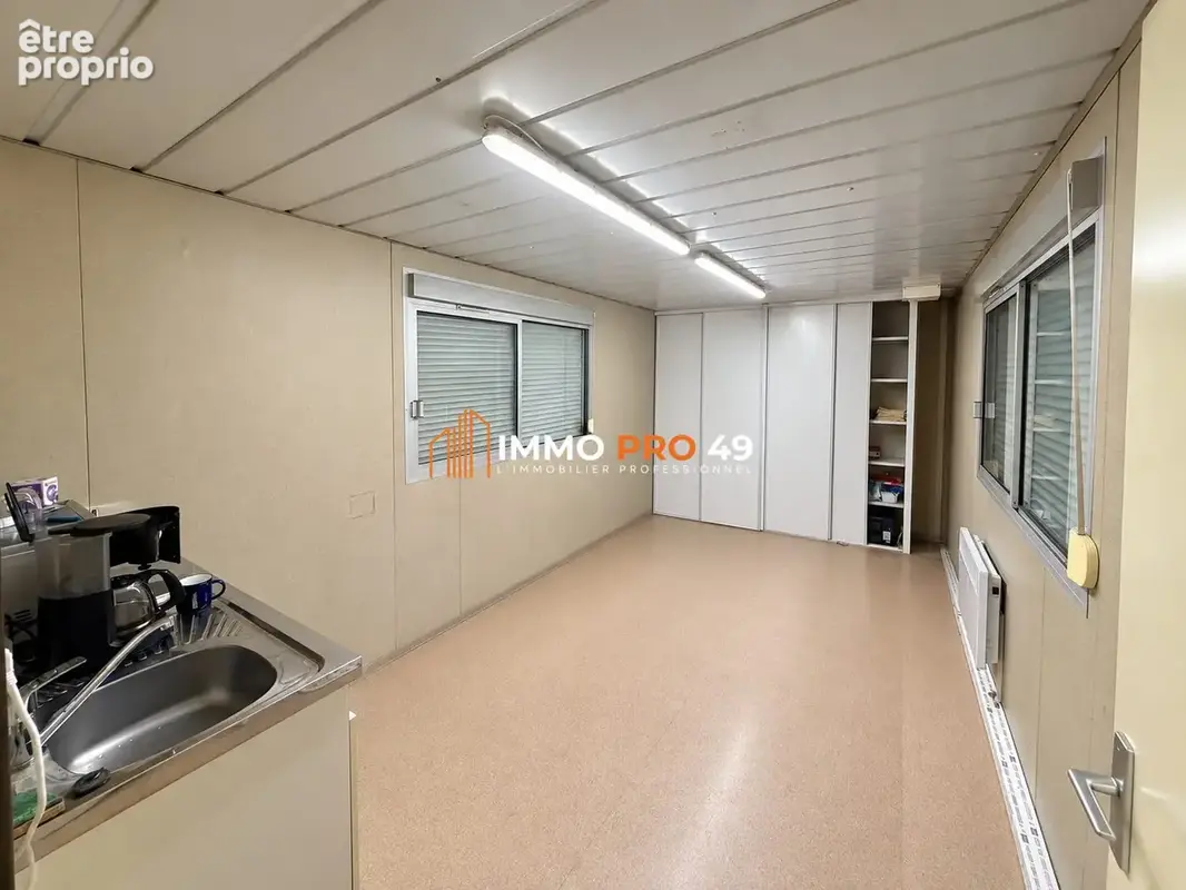 Commerce 550 m² à vendre à Cholet (49300) - photo 6