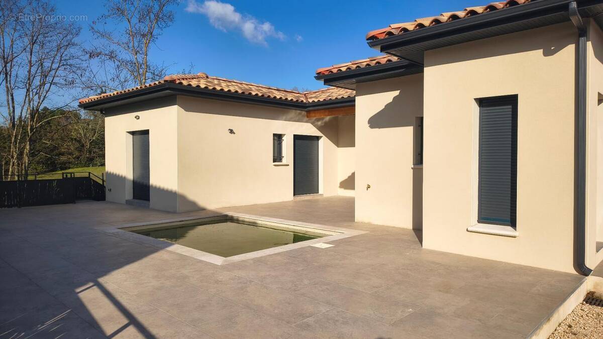 Maison à VALLON-PONT-D'ARC