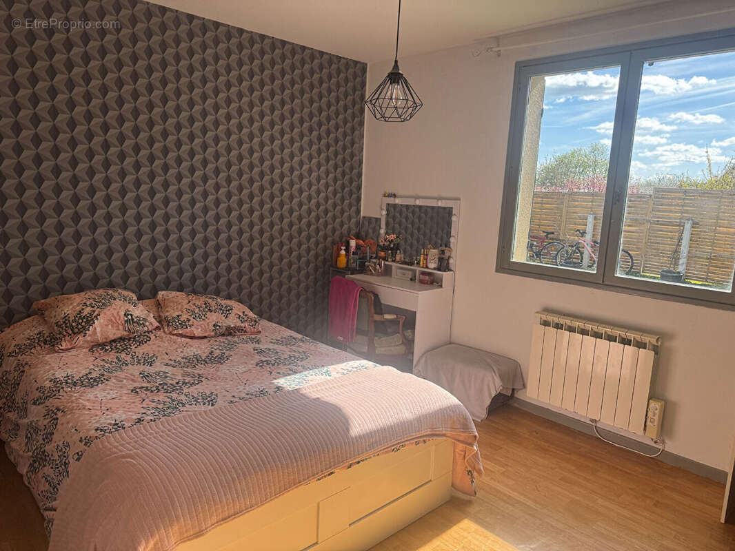 Maison à VILLENEUVE-SUR-ALLIER