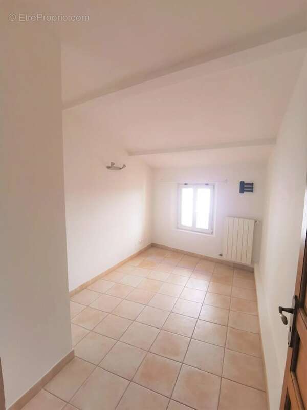 Appartement à PEYMEINADE