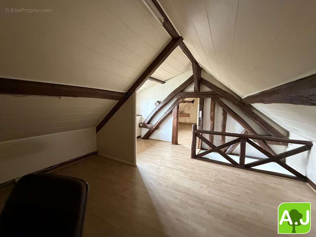Maison 111 m² à Bois-Le-Roi  - photo 7