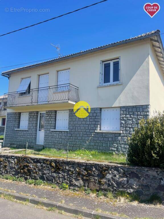 Maison à PIERREFORT