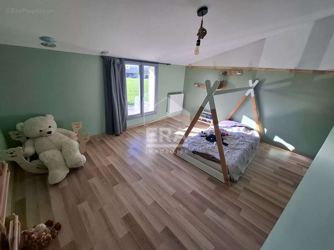 Maison à MONTREVEL-EN-BRESSE