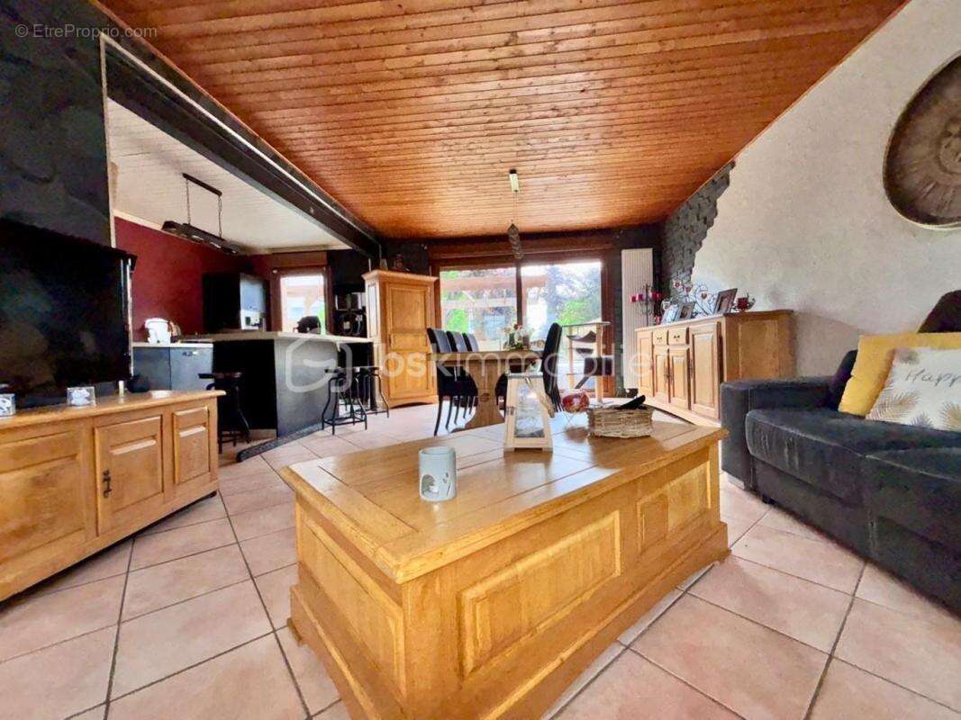 Maison à DOUCHY-LES-MINES