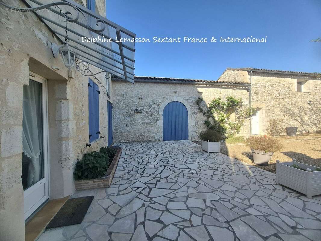 Maison à SAUSSIGNAC