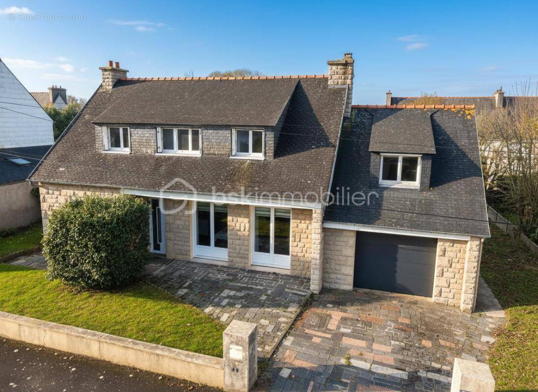 Maison à SAINT-DIVY