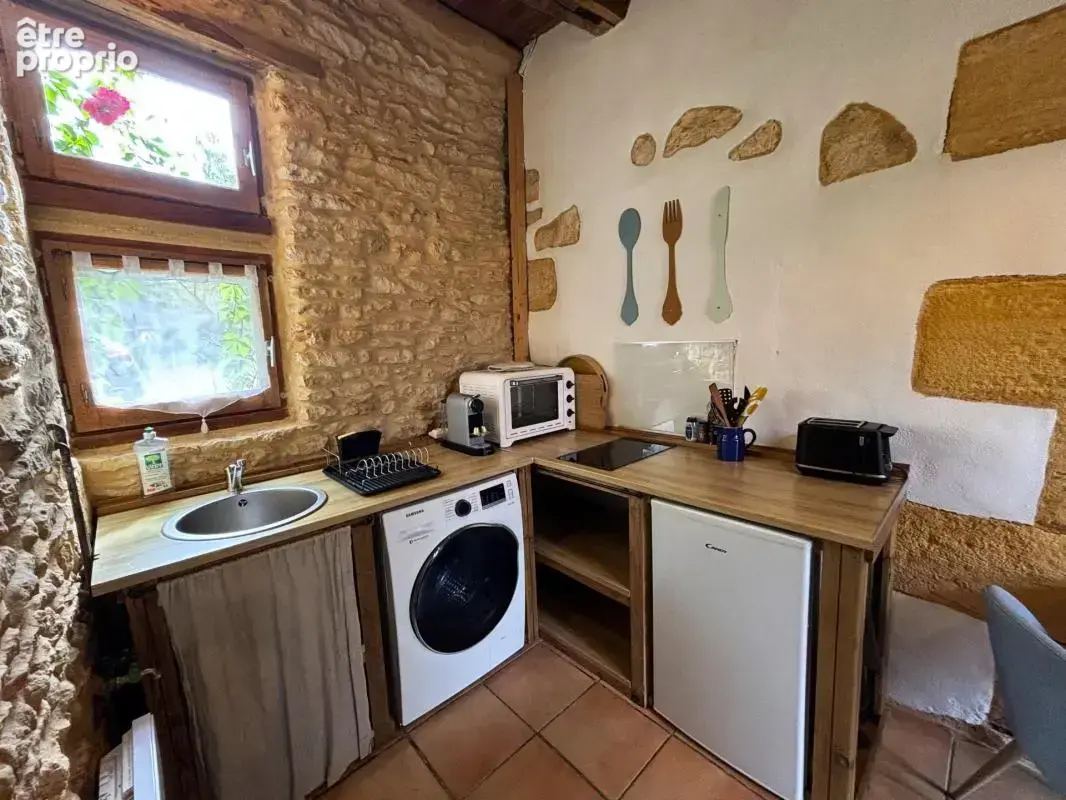 Propriété en pierre rénovée avec maison, 3 gîtes, bassin de détente et fort potentiel locatif – Périgord Noir - photo 14