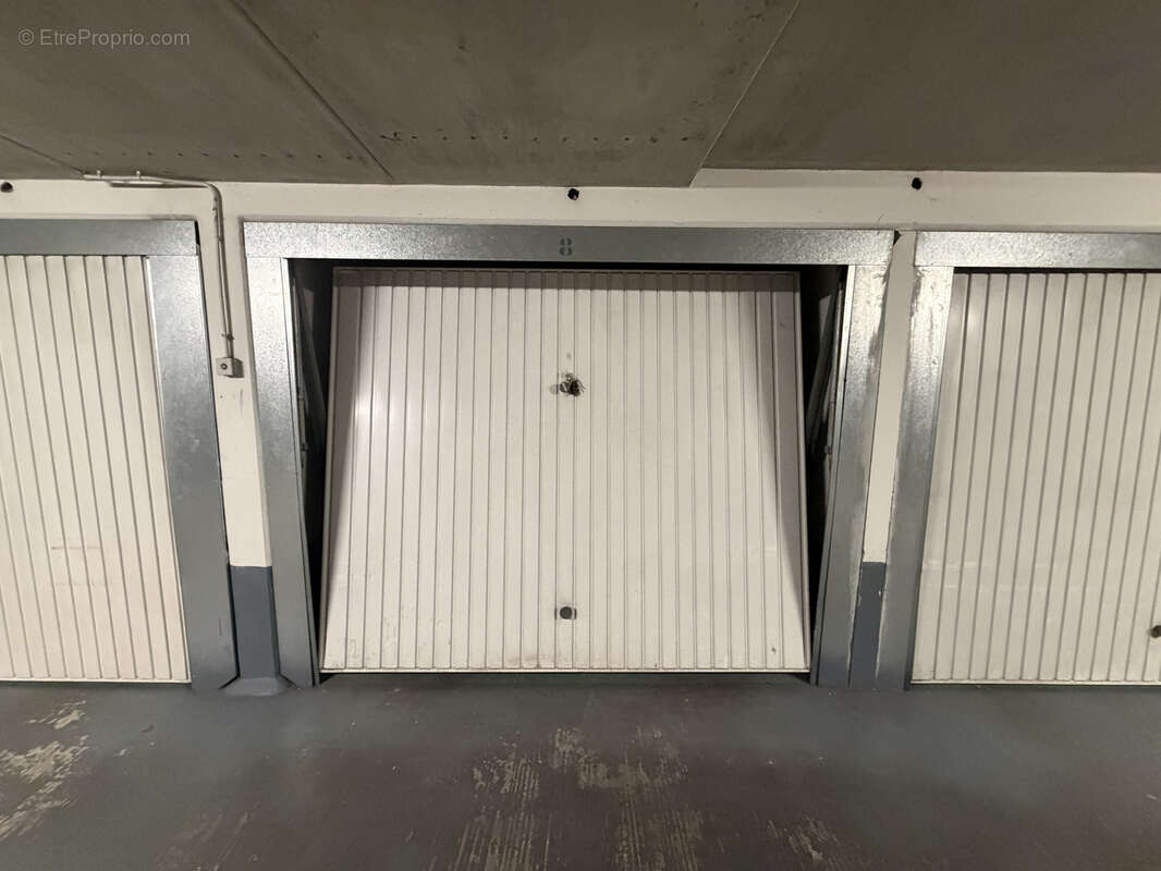 Parking à LEVALLOIS-PERRET