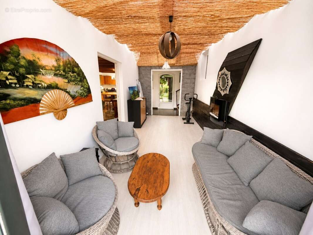 Maison 138 m² à Sainte-Marie  - photo 5