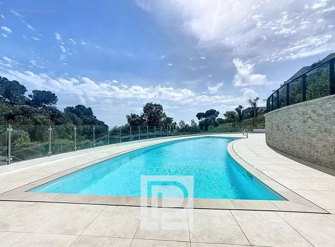 Appartement à LE CANNET