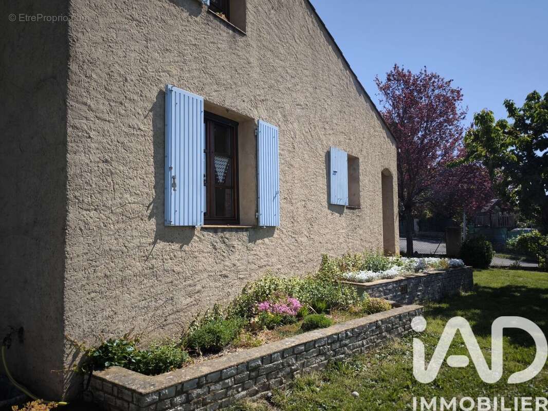 Photo 3 - Maison à SAINT-ETIENNE-LES-ORGUES